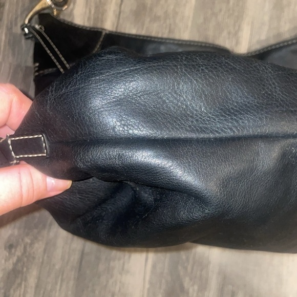 Vintage Dooney & Bourke Brand Shoulder Bag - black leather - Picture 6 of 10